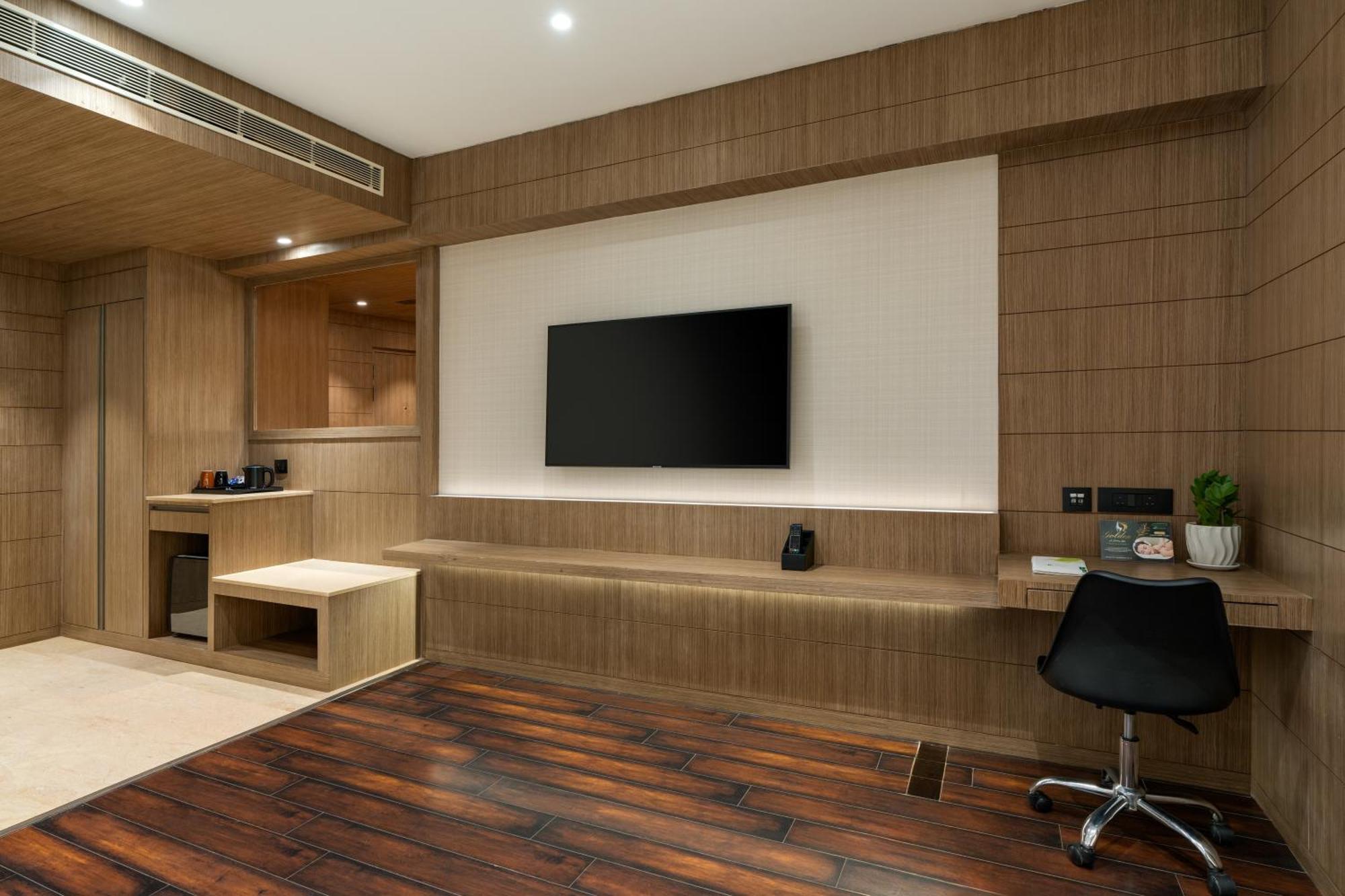 सहारा Goldfinch Retreat Bangalore 4*